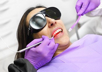 Patient in Moses Lake getting laser periodontal treatment