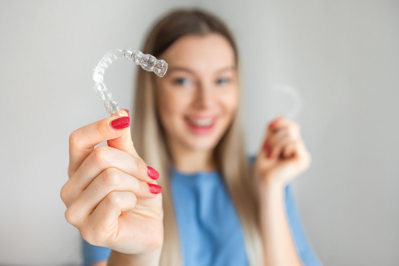 Easing New Aligner Discomfort